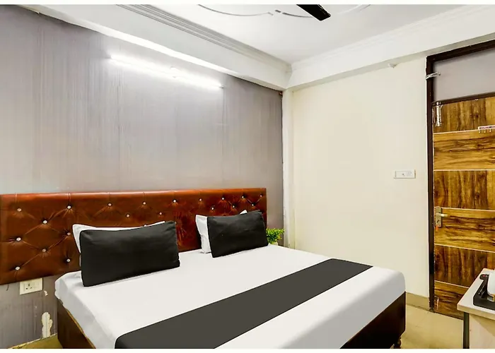 Hotel Shriman Premium Inn#Near Swargadwar Market And Jagannath Temple, Fully Air-Conditioned Hotel With Wifi - Lift - Restaurant And Parking Facilities - Best Budget Hotel